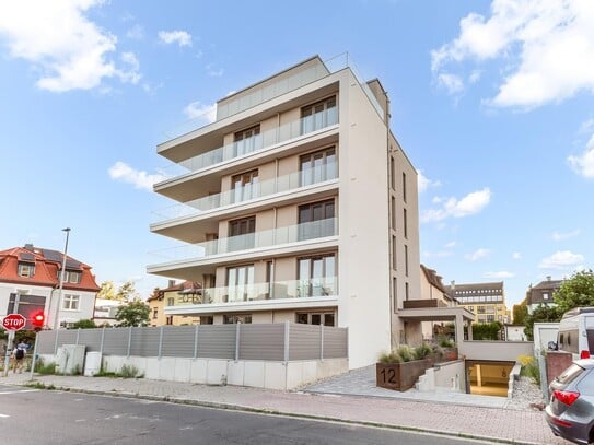 Penthaus mit Fernblick und eigenem Swimmingpool! Ein Rückzugsort in unmittelbarer Nähe zu Frankfurt!