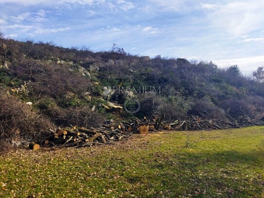 Čižići, Baugrundstück, 500 m vom Meer entfernt!