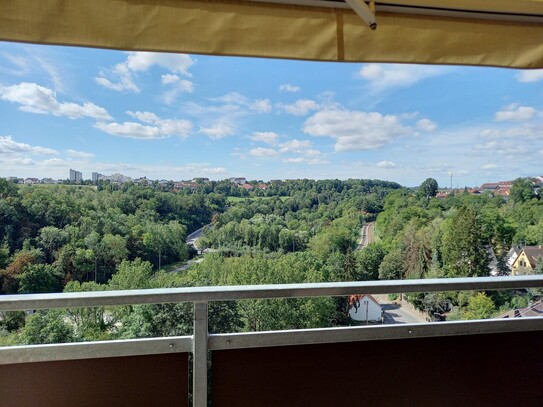 Renovierte Wohnung in Höfingen mit großem Südbalkon und Weitblick