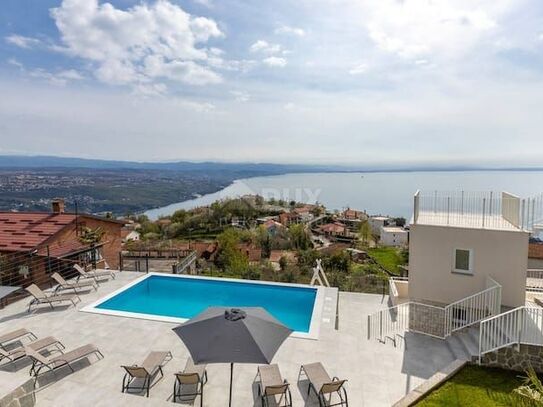 OPATIJA, BREGI - Wohnung 85m2, DB+3S, 2. STOCK mit Panoramablick auf das Meer und Swimmingpool