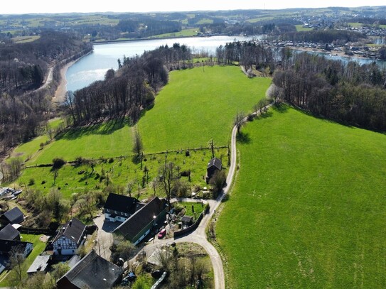 Wohnen auf altem Bauernhof an der Bevertalsperre - incl Küche und Stellplatz