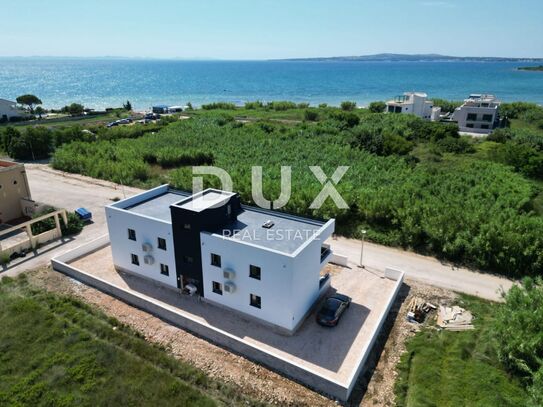 ZADAR, PRIVLAKA – Neubau! Hervorragendes Penthouse nur 140 Meter vom Strand entfernt mit unwiderstehlichem Meerblick! S3