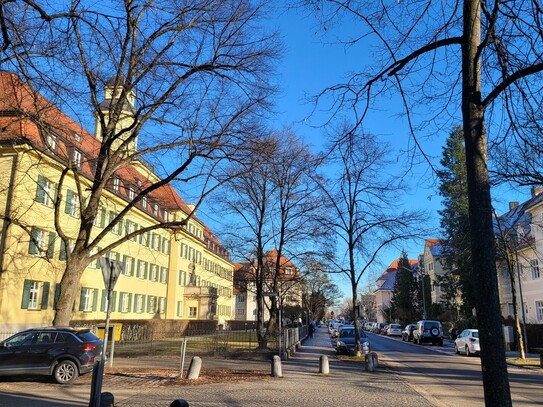 Nymphenburg Gern - exklusive 4-Zimmer-Wohnung mit Südterrasse und Südgarten in begehrter Lage