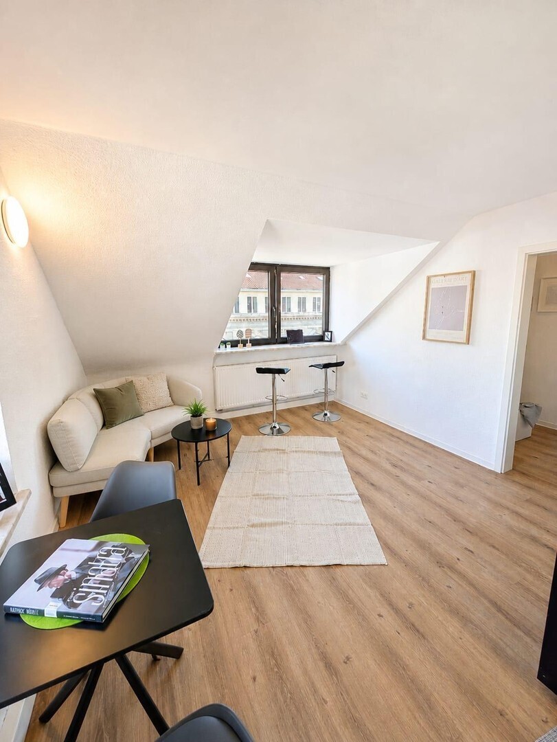                                                              M&ouml;blierte 1,5-Zimmer-Wohnung in Stuttgart-West                                                       in West (Kassel)