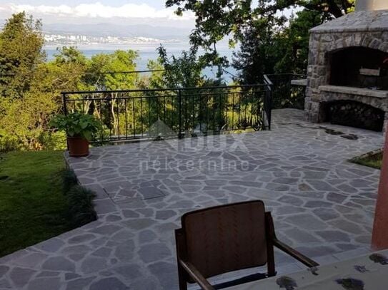 OPATIJA - Zweizimmerwohnung mit Terrasse und Meerblick