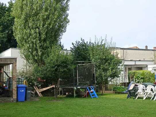 Ein-/Zweifamilienhaus in guter Lage in Nordenham (2 Eigentumswohnungen)