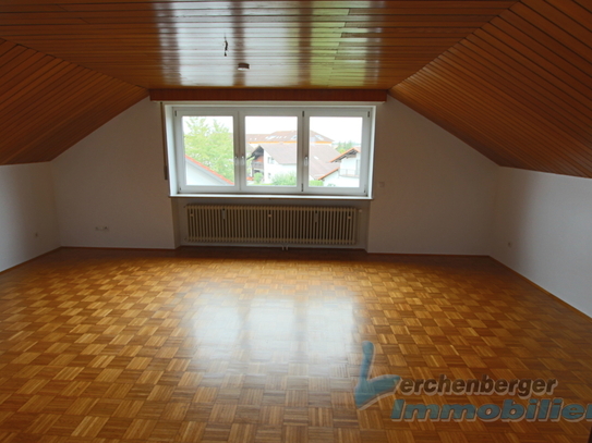 *** Schöne 2 Zimmer Dachgeschosswohnung mit Stellplatz zur Miete in Plattling***