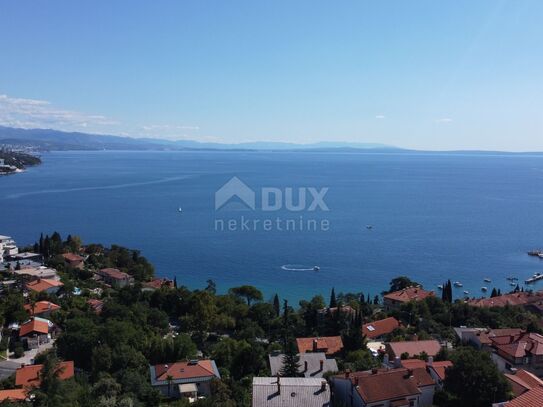 OPATIJA, VOLOSKO - Baugrundstück mit Meerblick für 3 Villen / 3 Apartmenthäuser