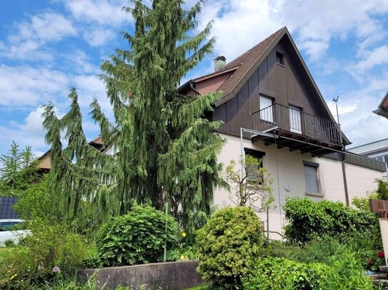 Freistehendes Einfamilienhaus mit Garten in zentraler aber ruhiger Lage in Nufringen