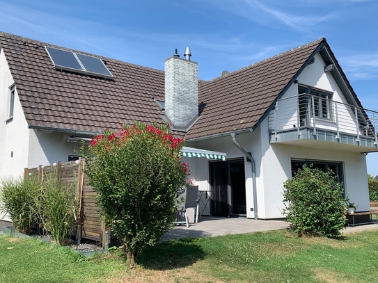 SANKT AUGUSTIN, freistehendes Haus. mit ca. 150 m² Wfl. , Terrasse, Garten, Keller Garage