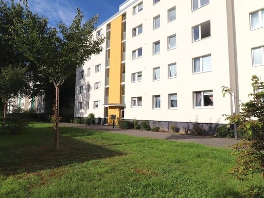 4-Zimmer - großer Balkon - top Verkehrsanbindung