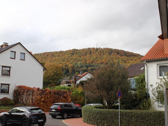 72 m² Wohnung mit Balkon, Einbauküche, Stellplatz und Garage