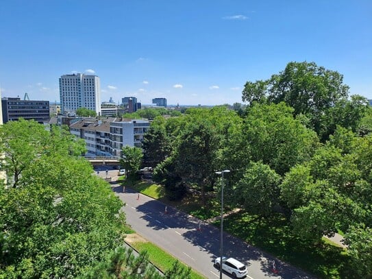 über den Dächern von Köln - barrierefrei erreichbare 3-Zi-WE - Erstvermietung nach Modernisierung