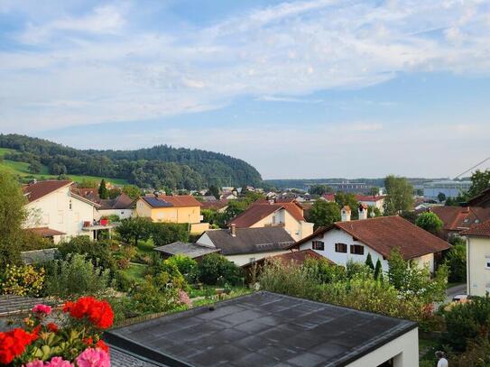 Hochschulstadt Deggendorf bietet Zweifamilienhaus für Eigennutzer oder Kapitalanleger!