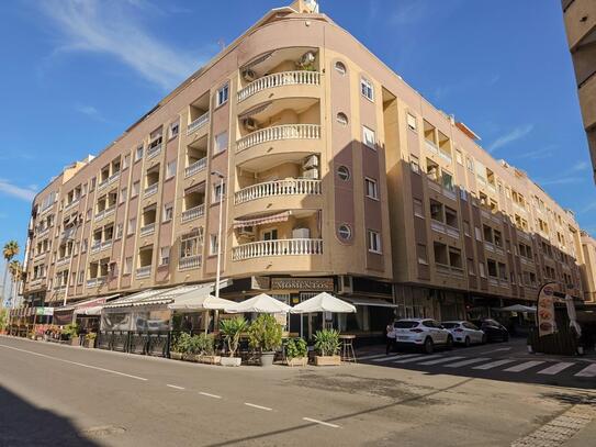 Apartment in Torrevieja with 2