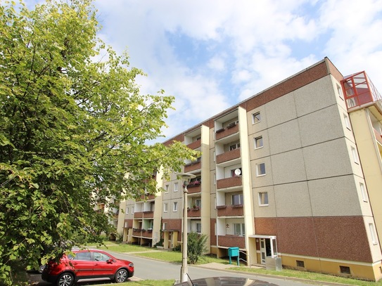 4-Raum Wohnung mit Balkon und Blick ins Grüne!!!