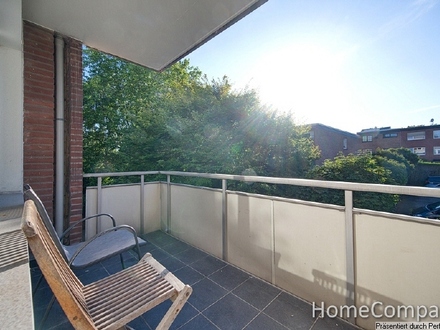 Apartment with balcony and wi-fi, in a very well-maintained residential complex in Düsseldorf’s Unterbach district