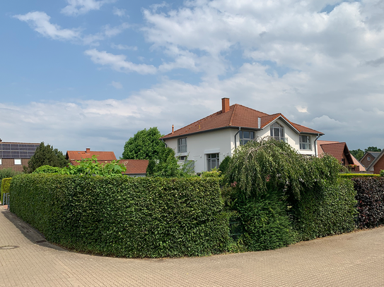 Beeindruckendes Architektenhaus mit viel Platz und tollem Grundstück!