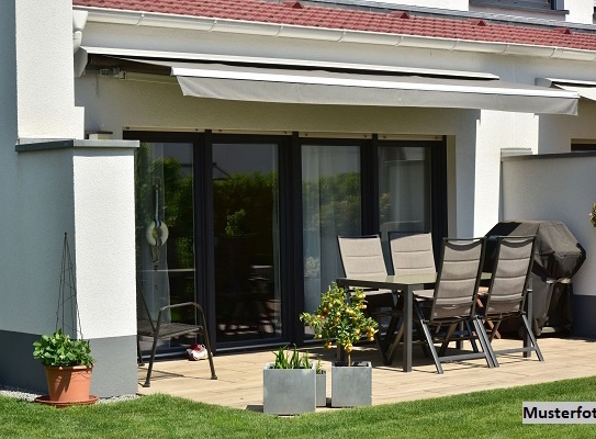 Einfamilien-Reihenendhaus mit Carport - provisionsfrei