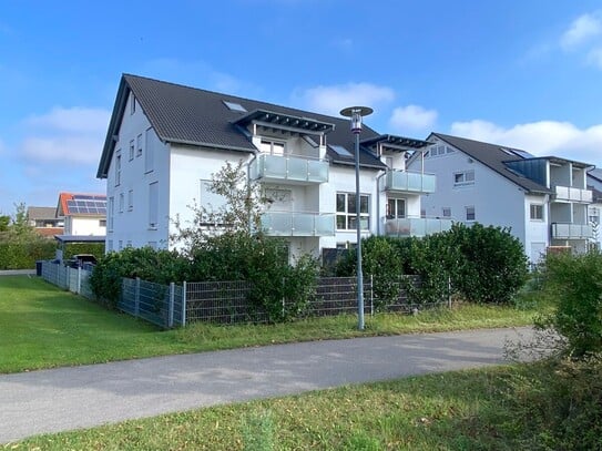 Moderne Erdgeschoss-Wohnung mit eigenem Garten