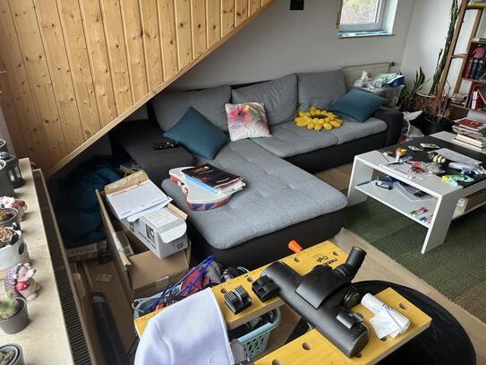 Walldorf : gemütliche DG-Wohnung mit Balkon u. StPl, max. 2 Pers.