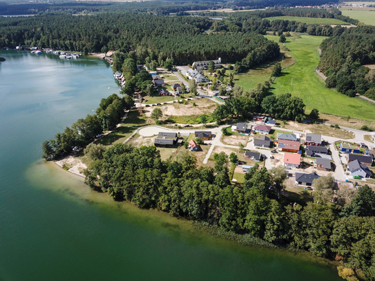 Sichern Sie sich eines der letzten Wassergrundstücke in traumhafter Feriendorflage, Gewerbe möglich!