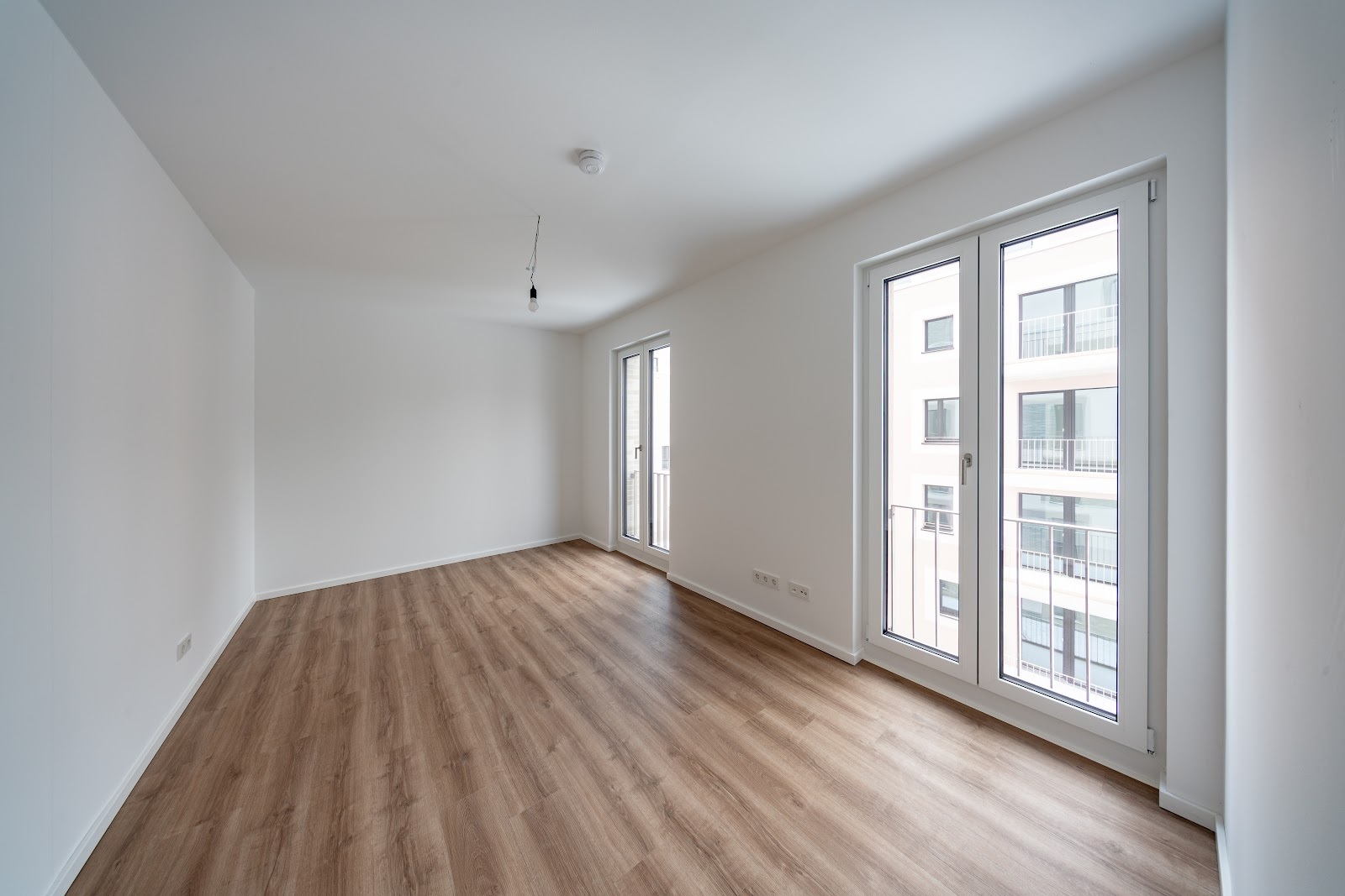 Neubauwohnung mit Fußbodenheizung und Balkon im Erstbezug - Foto 1