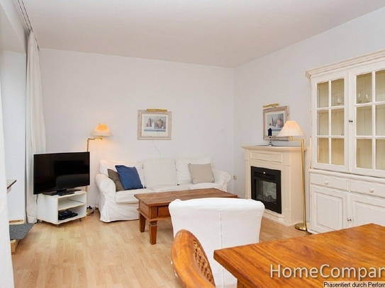 Stylish living! Charming apartment with patio and DSL, right by the Hofgarten