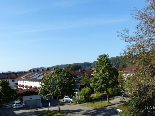 Sonnige und gut geschnittene 2-Zimmer-Wohnung mit Westbalkon in Trostberg! KEINE Käuferprovision!