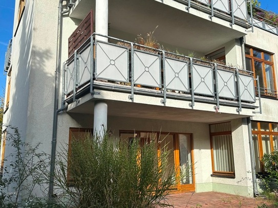 TRAUMHAFTE MAISONETTEWOHNUNG MIT EIGENEM GARTEN IM SCHÖNEN FRIEDRICHSHAGEN