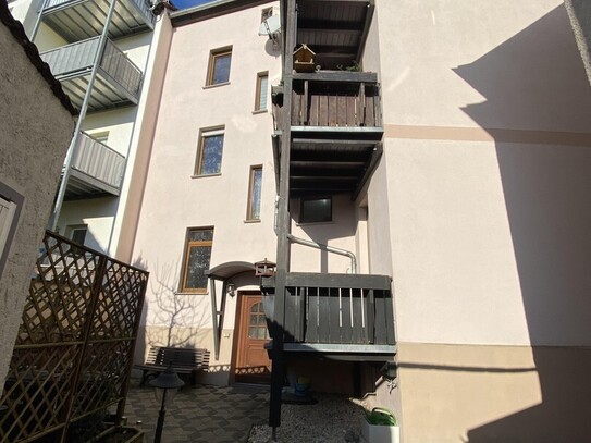 4 Zim Whg 100 m2, Balkon, Tageslichtbad mit Dusche und Badewanne in Altenburg