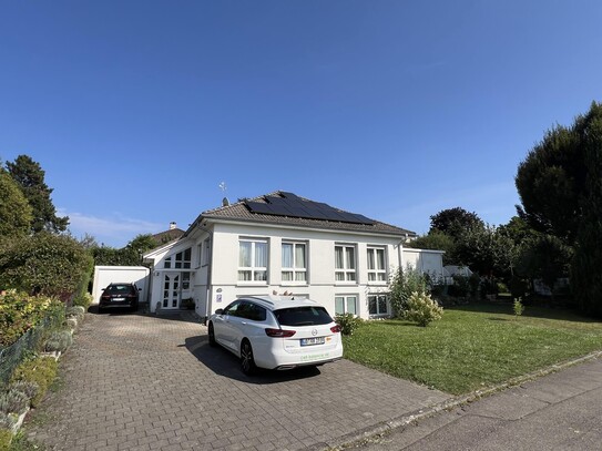 Leben & Arbeiten in modernem Bungalow in ruhiger Lage