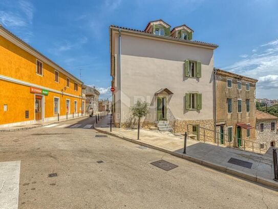 ISTRIEN, VRSAR - Charmantes Apartmenthaus im Zentrum von Vrsar