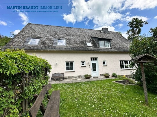 Historisches Forsthaus mit schönem Garten und Garage 
in traumhafter Hexenturm Wohnlage von Idstein