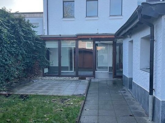 statt 250.000,- € nur 229.000,- € MG- Einfamilienhaus, 2 Schlafzimmer, Wintergarten, vom Eigentümer