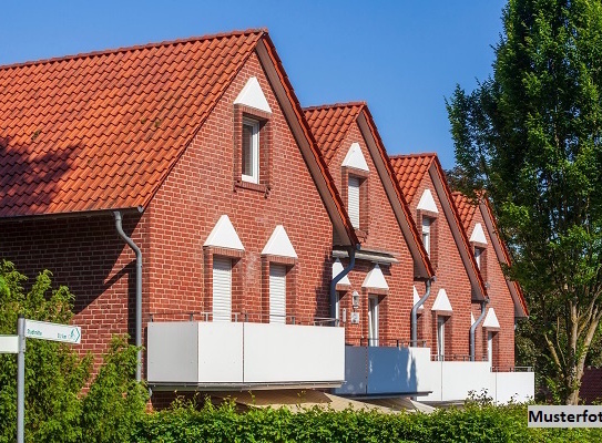 Sechsfamilienhaus, Terrasse, Garten