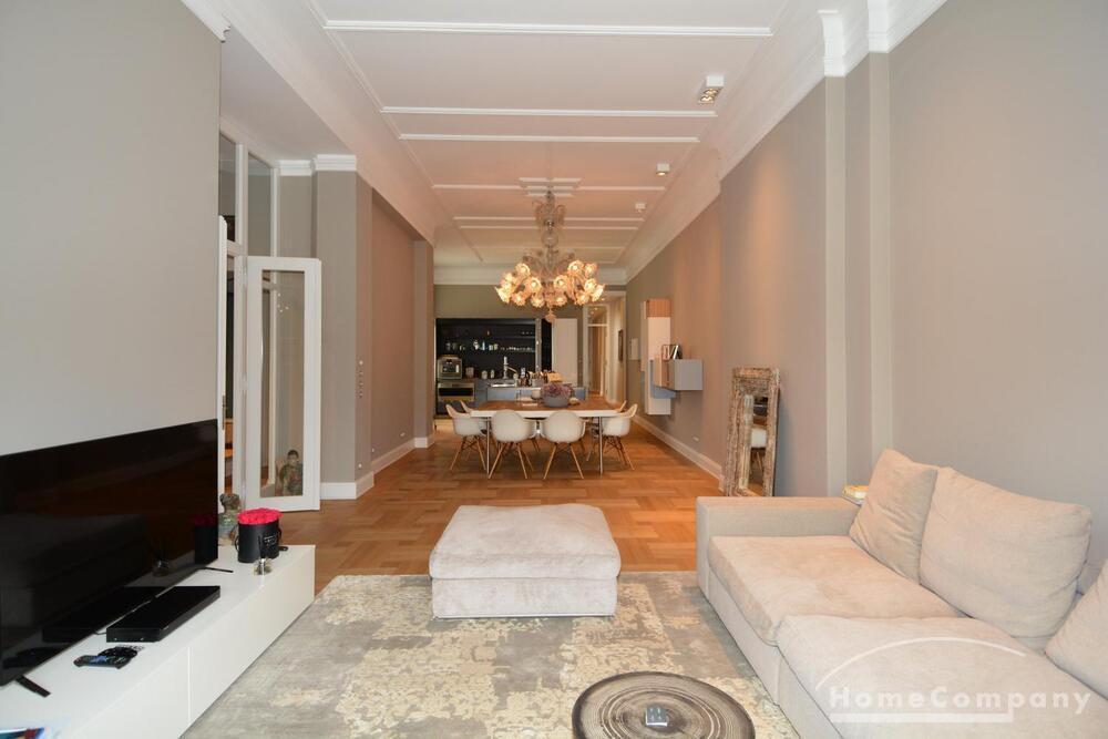 Luxuriöse Maisonette-Wohnung im Herzen von Charlottenburg, Berlin, möbliert. - Photo 1