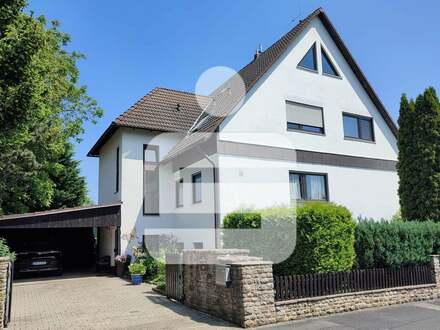 Zweifamilienhaus in Niederndorf...Viel Platz zum Wohnen, verteilt auf neun Zimmer!