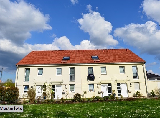 Einfamilien-Reihenendhaus mit Garage