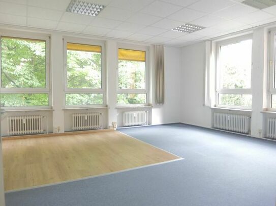 05_VB3790d Moderne, repräsentative Büro- oder Praxisfläche / Regensburg - Süd