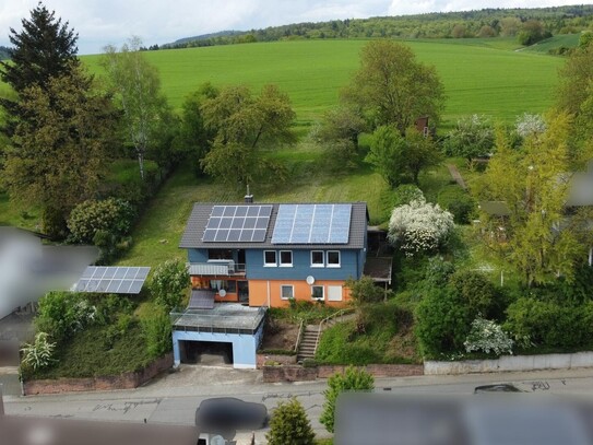 Traumhaftes Einfamilienhaus in Bestlage: Panoramablick, direkt am Feldrand!