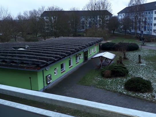 3-Raumwohnung mit Balkon in der Straße der DSF zu vermieten