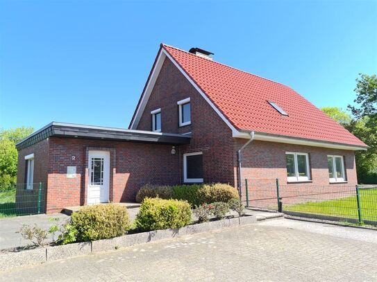 *RESERVIERT* Praxis- / Bürogebäude in Zetel - Neuenburg