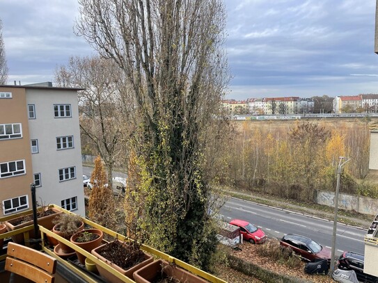 Kissingenviertel, freie 2-Zimmerwohnung, Wohnküche, Balkon