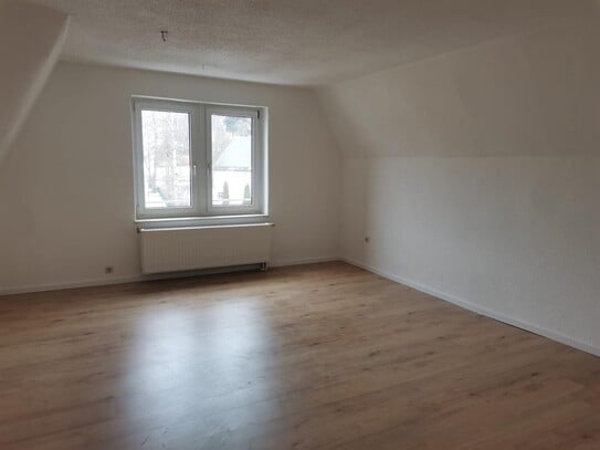 Großzügige 2-Raum-Wohnung, hell+freundlich, 2.OG ca. 71 m²