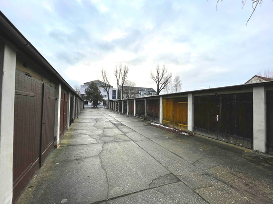 Garage im Garagenhof