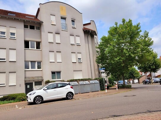 Großzügige Wohnung mit toller Dachterrasse! Inklusive Doppelparker in der Tiefgarage!