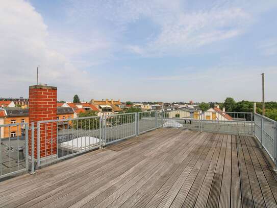 Bezugsfrei- Penthouse am Clara-Zetkin-Park mit Dachterrasse, Stellplatz und Fahrstuhl