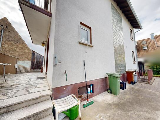 ~~ EINFAMILIENHAUS MIT KELLER UND BALKON AUF KLEINEM GRUNDSTÜCK ~~