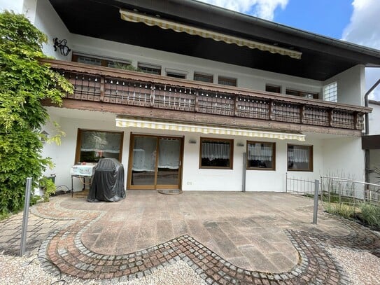 Freistehendes Einfamilienhaus in Nordheim in zentraler Lage mit großem Garten zu verkaufen.